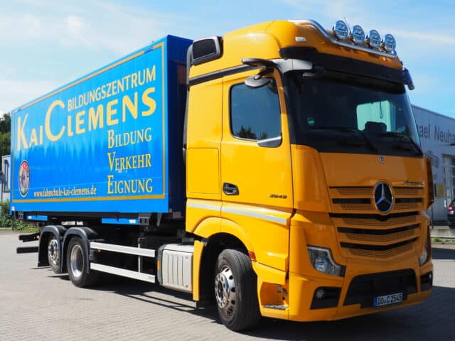 Mercedes Actros MP5 (5x)-Dortmund-Fahschule-Clemens